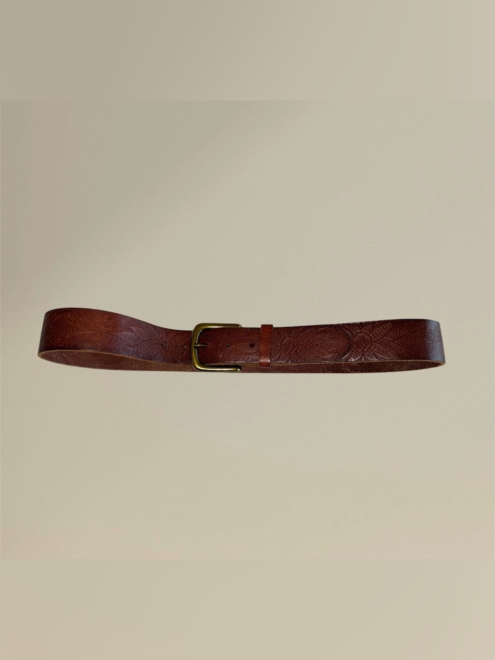 🛍️SALE🛍️ GAP Women's Floral Embossed Genuine Leather Belt with Brass-Tone Buckle - Picture 9 of 12